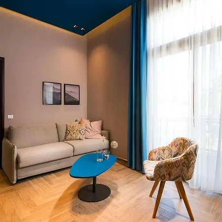 On The Rocks Aparthotel 3*