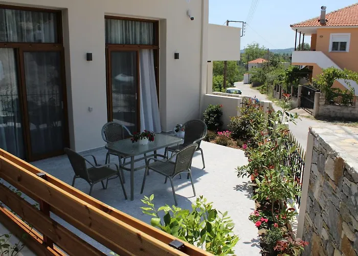 On The Rocks Apartahotel